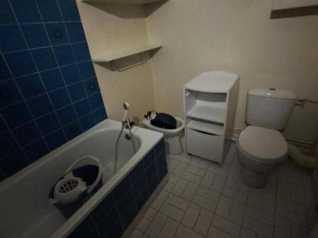 Studio location à Le Château, Saint-Vallier
