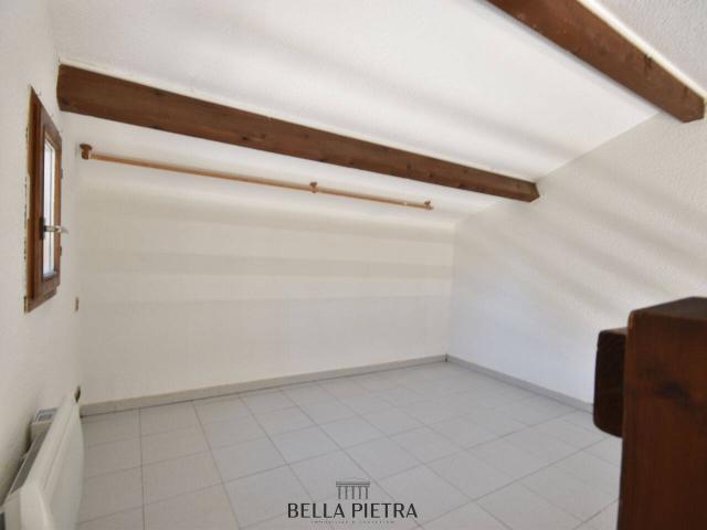 Studio location à Zone d'activités - Les Cousteliers, Castries