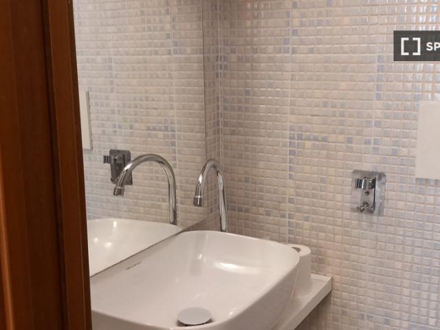 Appartamento in affitto a Centro storico, Milano