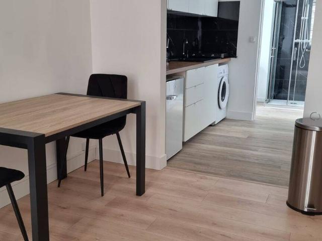 Studio location à Les Grandes Épargnes, Vrigne aux Bois
