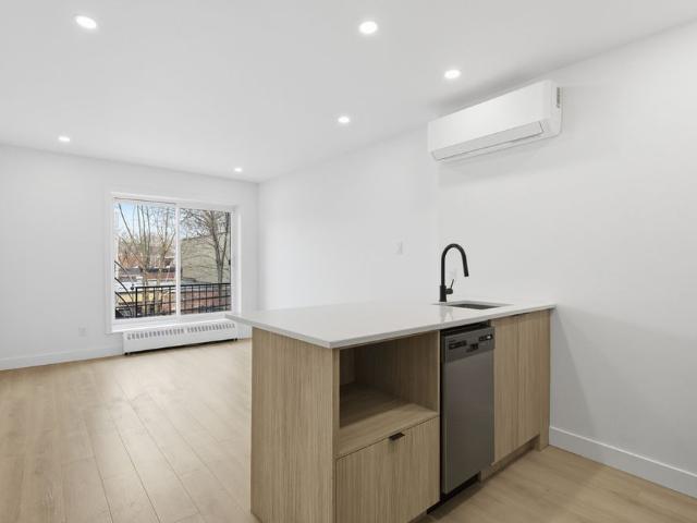 Apartment for rent in St. Leonard's, Quebec
