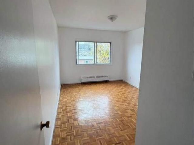 Apartment for rent in St. Leonard's, Quebec