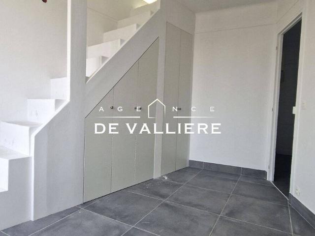 Studio location à Quartier du Centre, Nanterre