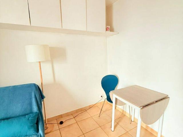 Studio location à Quartier du Centre, Nanterre