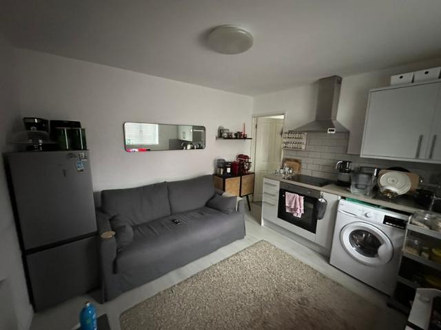 Studio for rent in Chesterton, Arbury
