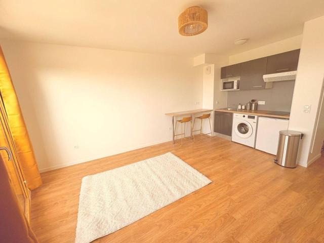 Studio location à Quartier du Centre, Nanterre