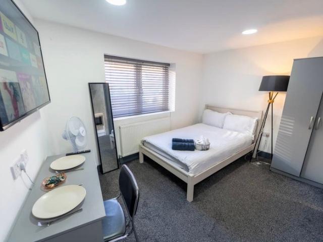 Studio for rent in Bournbrook, West Midlands
