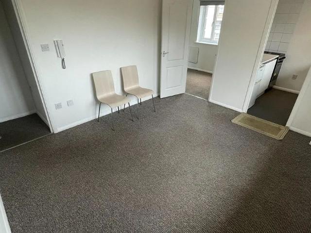 Studio for rent in Upper Walthamstow, Greater London