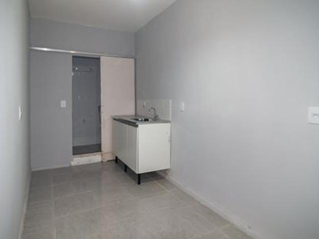 Kitnet aluguel em Região Imediata de São Paulo, Região Metropolitana de São Paulo
