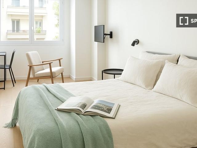 Studio location à Nanterre, Clichy