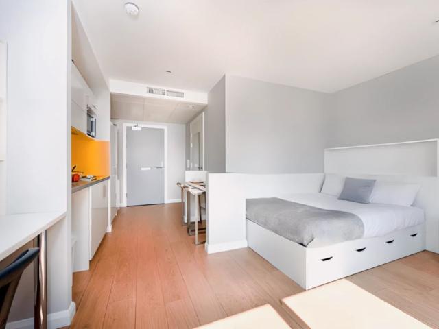 Studio for rent in Merchant City, Scotland