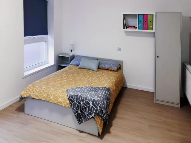 Studio for rent in Metchley, Birmingham