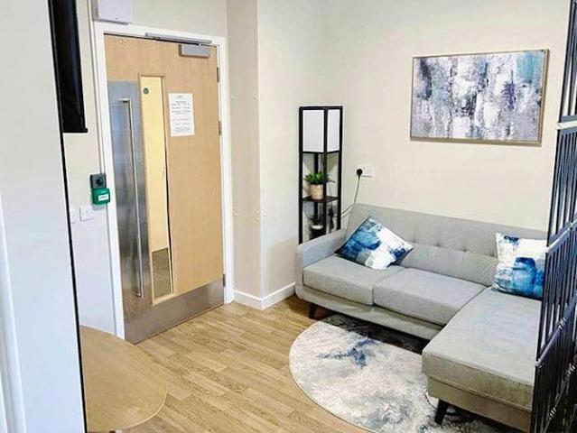 Studio for rent in Metchley, Birmingham