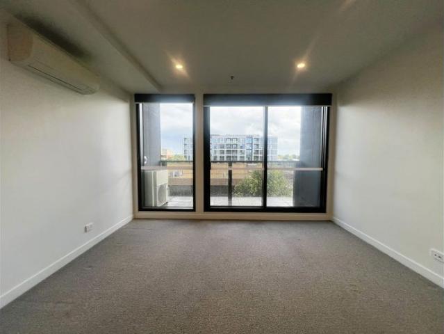 Granny Flat for rent in Footscray, Melbourne