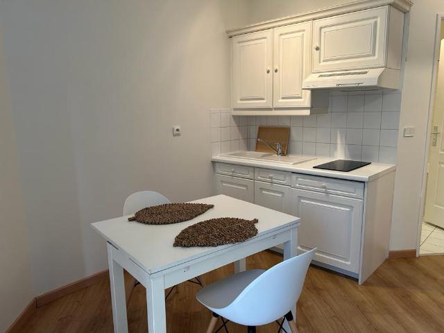 Studio location à Saint-Germain-en-Laye, Saint-germain-en-laye