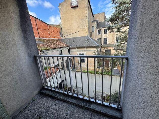 Studio location à Poitiers