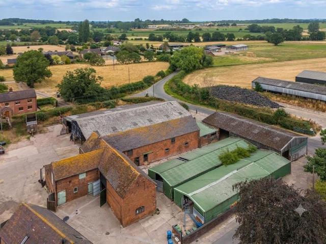 House for sale in Baswich, Staffordshire