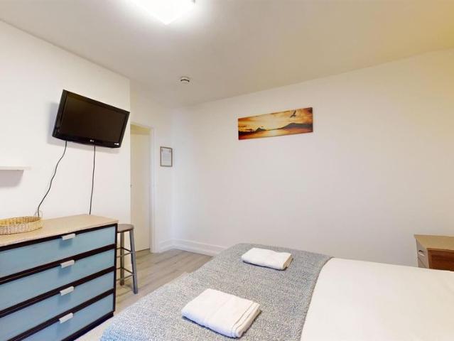 Apartment for rent in Earl's Court, Greater London