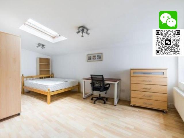 Studio for rent in Earl's Court, Greater London