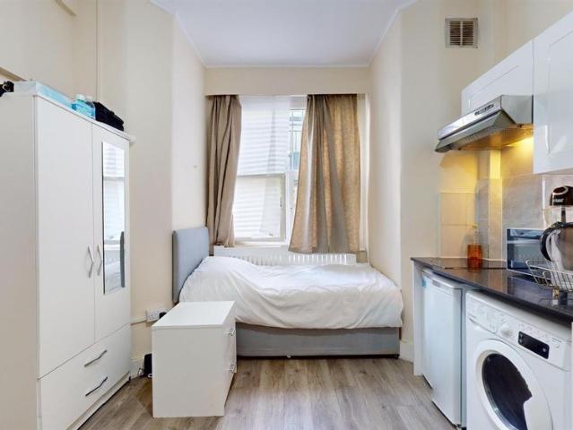Apartment for rent in South Kensington, Greater London