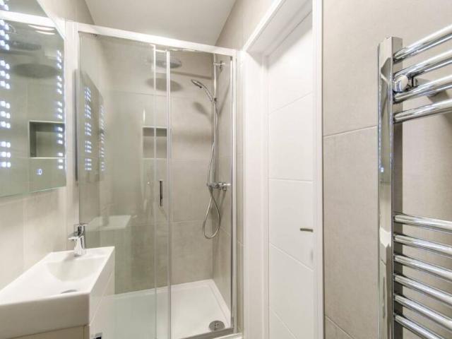 Studio for rent in London, Earl's Court