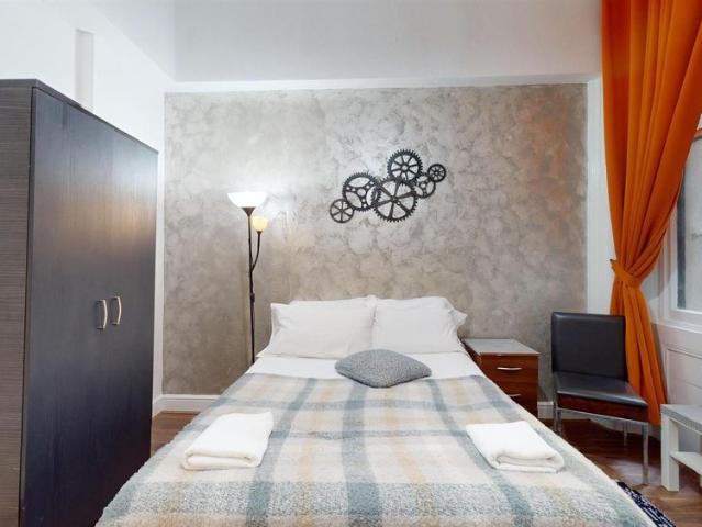 Apartment for rent in Earl's Court, Greater London