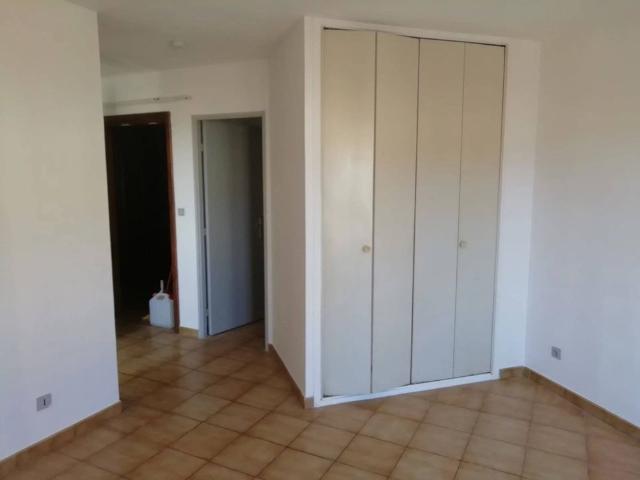 Studio location à Bastia