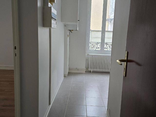 Studio location à Gare, Le Raincy