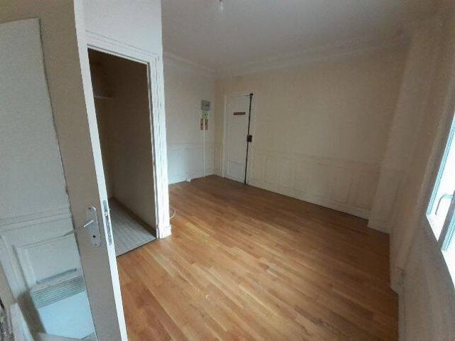 Studio location à Paris 14e Arrondissement, Paris
