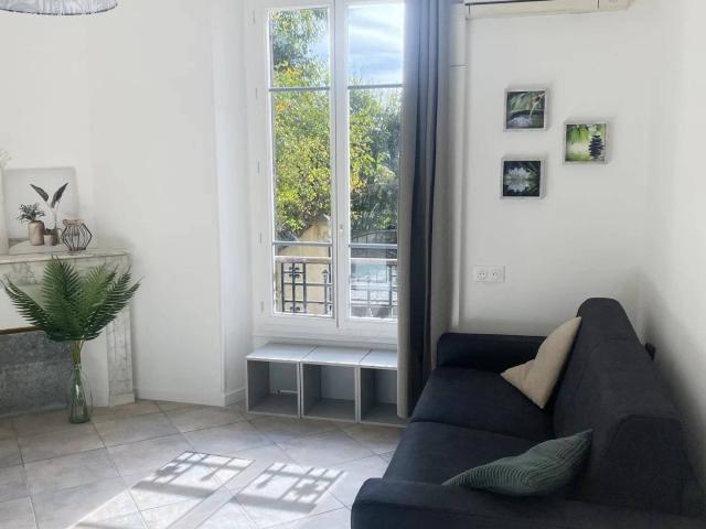 Studio location à Grasse