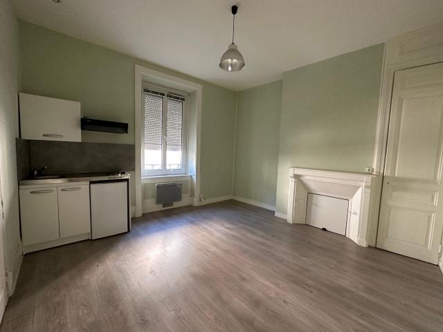 Studio location à Limoges, Les Coutures