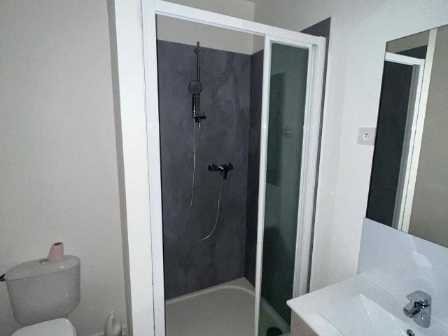 Studio location à Crossardière, Laval