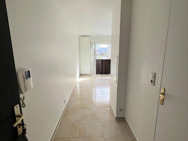 Studio location à Centre Ville, Vitry-sur-Seine