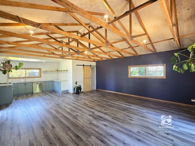 Granny Flat for rent in Victoria