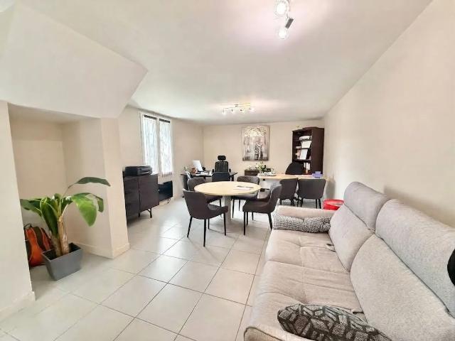 Appartement location à Le Village, Chanas