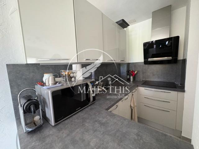 Appartement vente à Arrondissement de Toulon, Le Lavandou