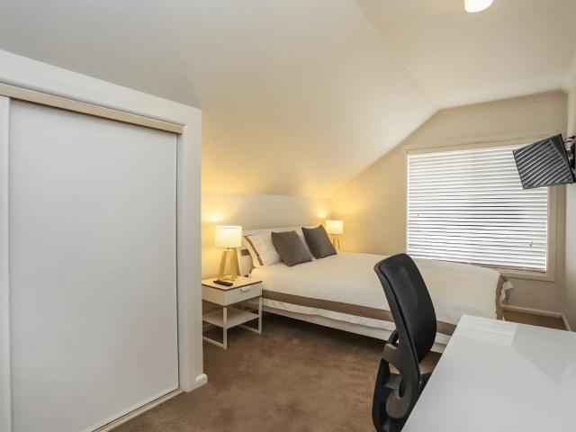 Granny Flat for rent in Glenroi, Orange