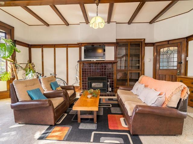 Property for rent in Otakou