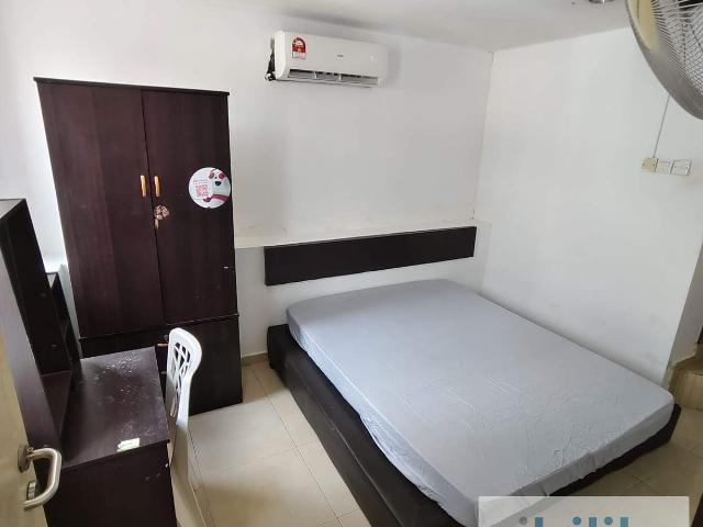 Room for rent in Petaling, Damansara Damai