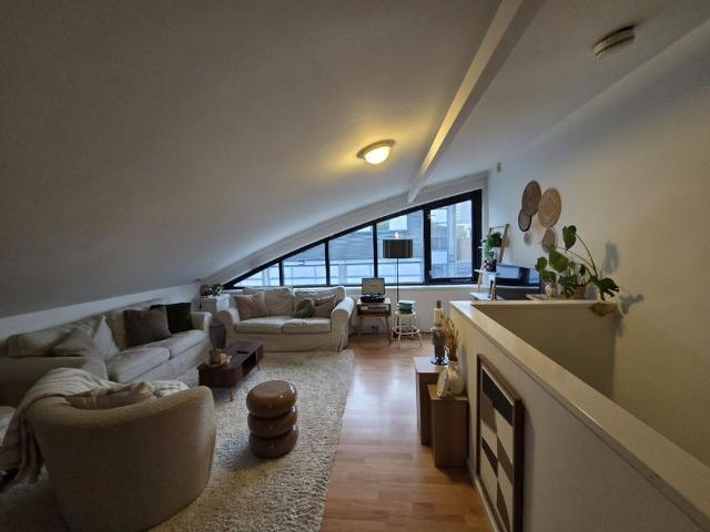 Studio te huur in Bos- en Gasthuizen, Leiden