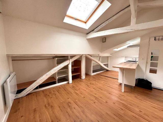 Studio location à Cougouzac, Agonac