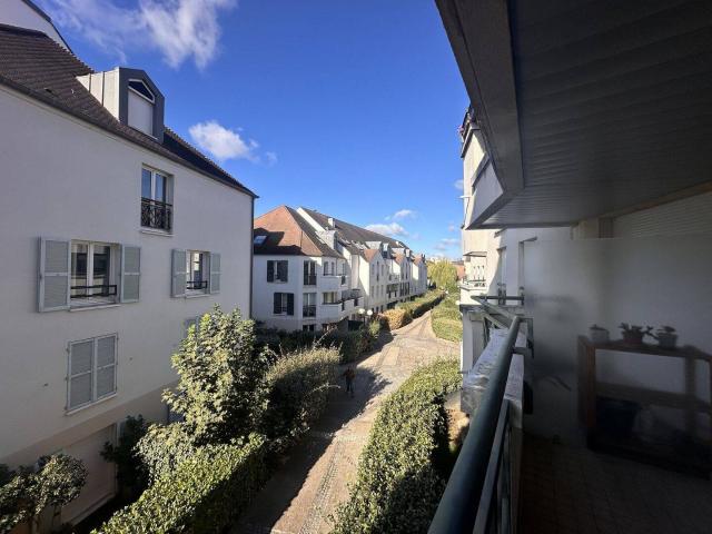 Studio location à Village Coteaux, Rueil-Malmaison
