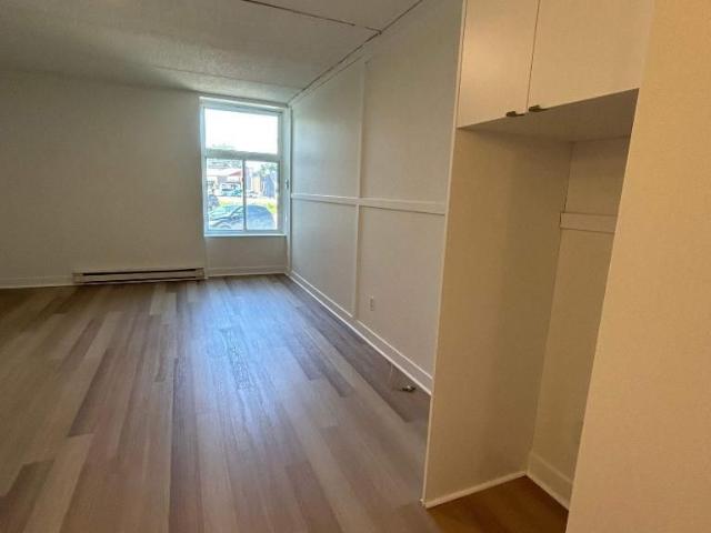 Apartment for rent in Saint-charles-borromée, Quebec