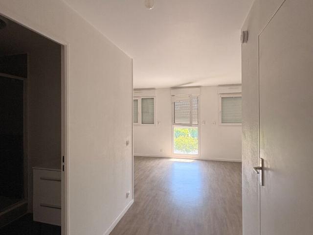 Studio location à Le Château, Caen