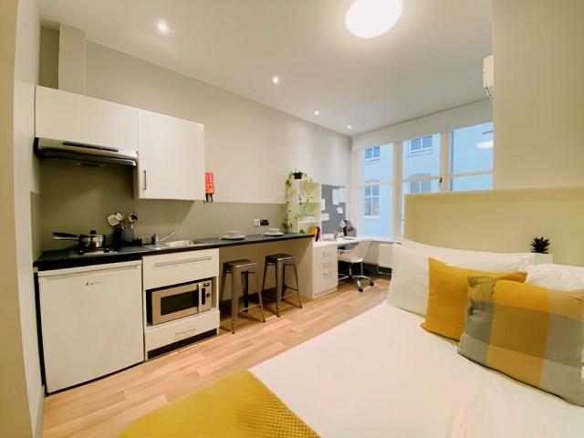 Studio for rent in Sandy Row, Northern Ireland