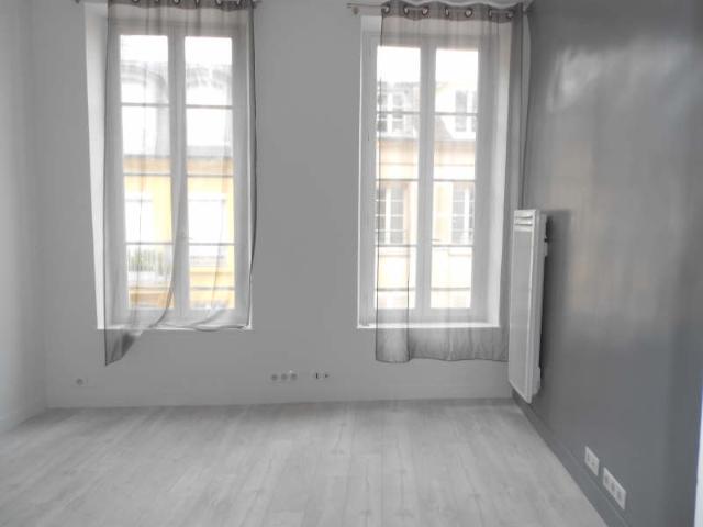 Studio location à Saint-Germain-en-Laye, Le Port-marly