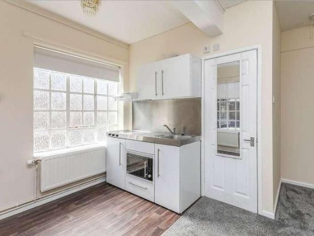 Studio for rent in Heigham Grove, East Bank