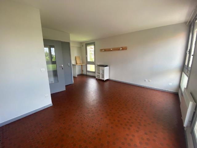 Studio location à Clermont-Ferrand, Clermont-ferrand