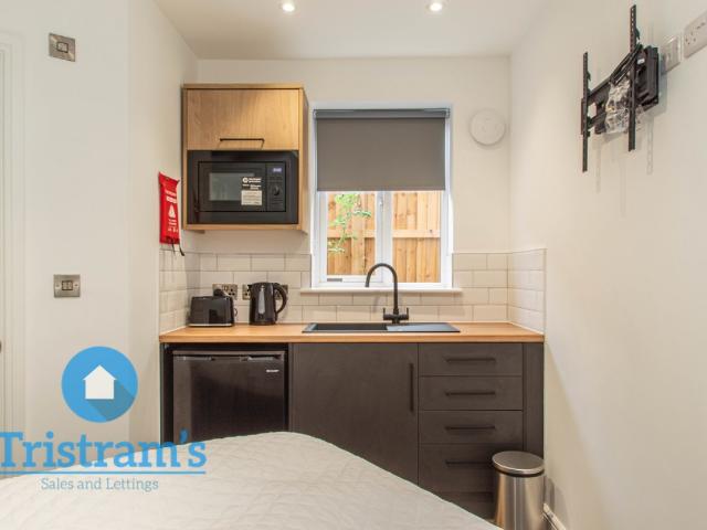 Studio for rent in Littleover, East Midlands