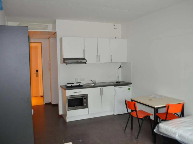 Studio te huur in Stratum, Noord Brabant